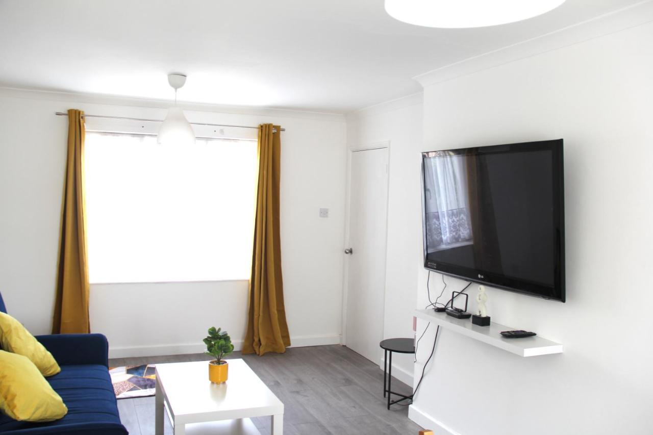 Coolfin House-Close To Excel, Contractors, Relocators, Paid Parking Villa Londra Dış mekan fotoğraf